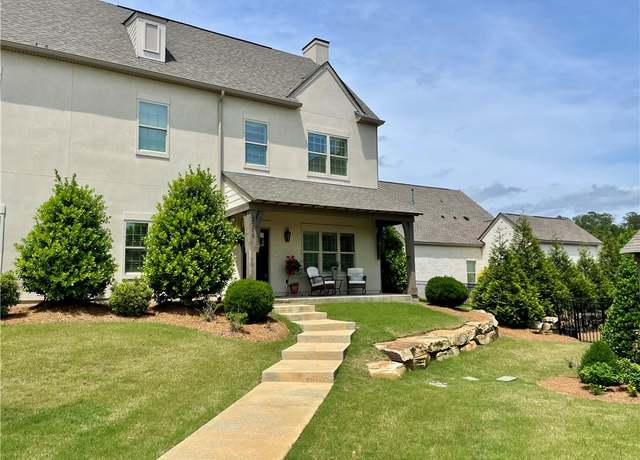 Property at 2276 Pam Cir, Auburn, AL 36832, 3 beds, 3.5 baths
