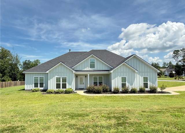 Property at 87 Lee Road 2223, Salem, AL 36874, 4 beds, 3 baths