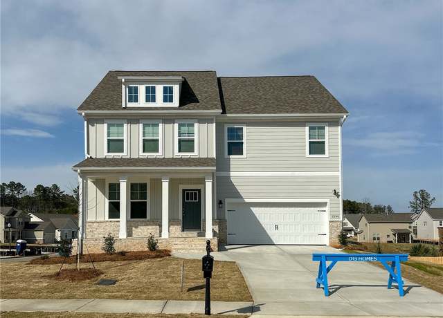 Property at 2290 Red Tail Ln, Auburn, AL 36879, 5 beds, 3.5 baths