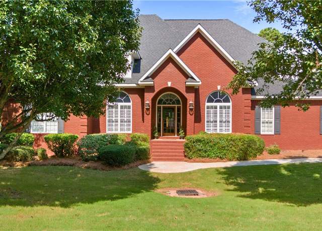 Property at 3301 Tifton Ln, Opelika, AL 36804, 5 beds, 4.5 baths