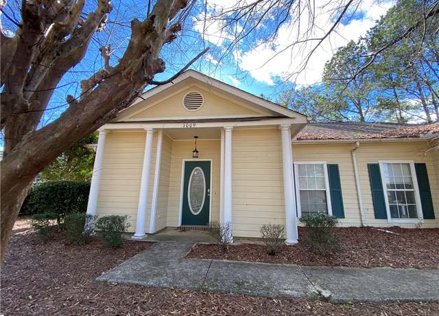 Property at 1009 Gentry Dr #1009, Auburn, AL 36830, 2 beds, 2 baths