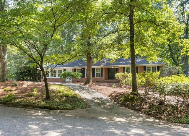 Property at 262 Denson Dr, Auburn, AL 36830, 3 beds, 2 baths