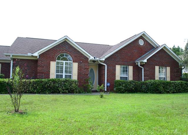 Property at 4242 Chestnut Ct, Auburn, AL 36830, 4 beds, 2 baths