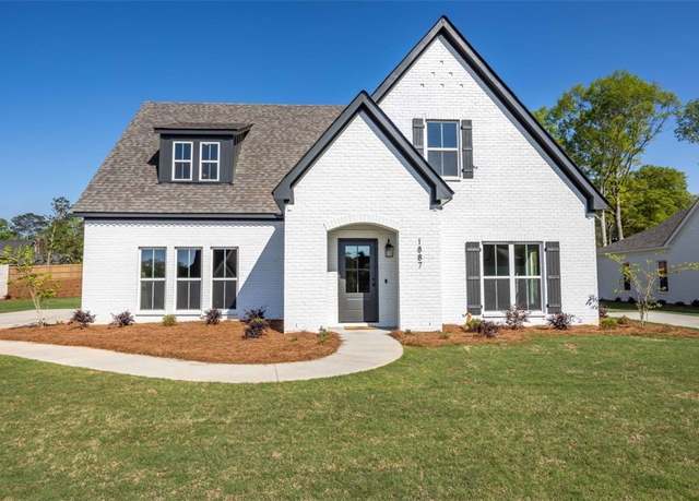 Property at 1887 Long Leaf Ln, Opelika, AL 36801, 4 beds, 2.5 baths