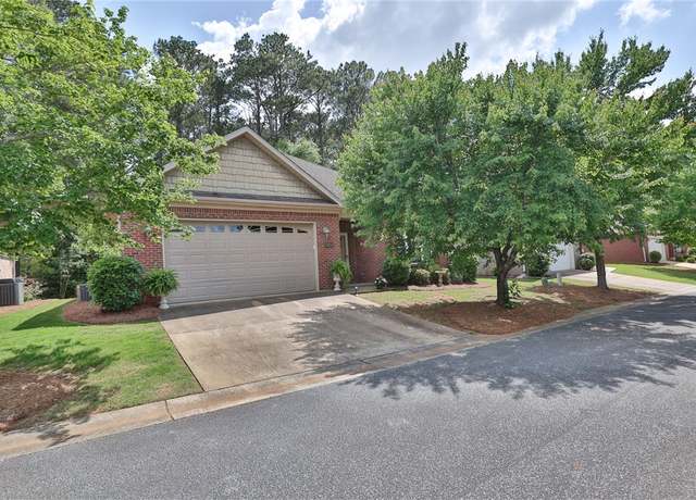 Property at 1618 Professional Pkwy, Auburn, AL 36830, 3 beds, 2 baths
