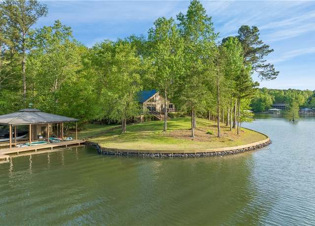 Property at 125 Spinnaker Rd, Dadeville, AL 36853, 3 beds, 2 baths