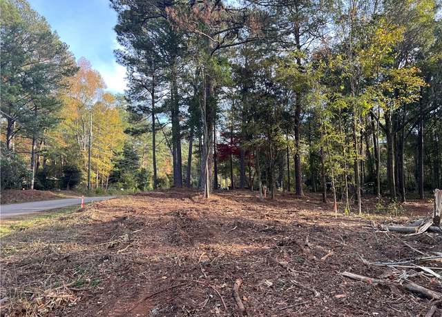 Property at 1550 Vfw Rd, Auburn, AL 36830