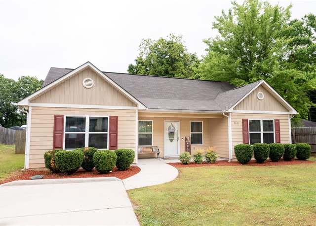 Property at 1011 Staley Ave, Opelika, AL 36801, 3 beds, 2 baths