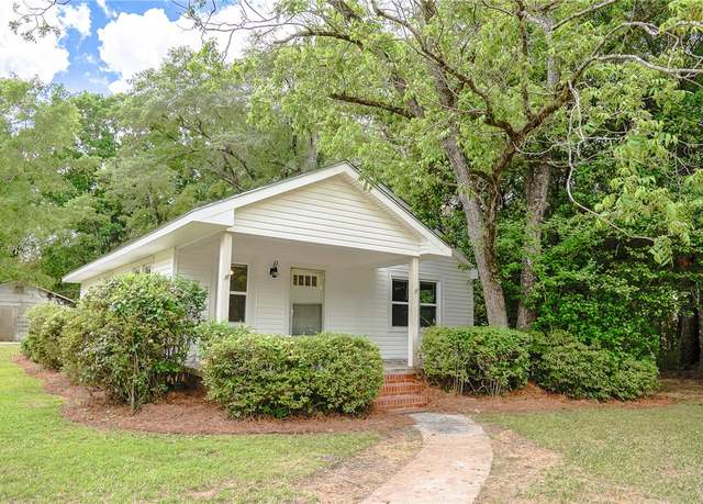 Property at 2060 Lee Road 430, Smiths Station, AL 36877, 4 beds, 2 baths