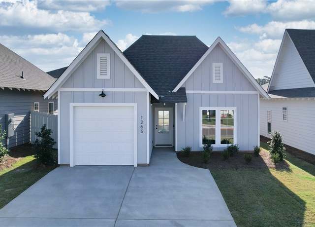 Property at 55 Bottle Way, Auburn, AL 36830, 3 beds, 2 baths