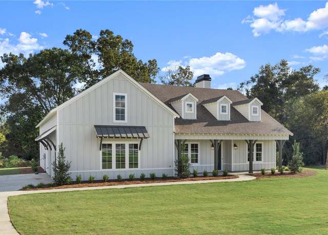 Property at 120 Hunters Hill Ln, Auburn, AL 36832, 9 beds, 5.5 baths