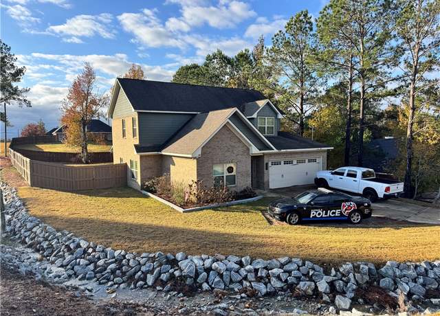 Property at 595 Lee Road 554, Phenix City, AL 36867, 4 beds, 3.5 baths