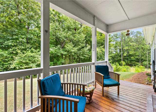 Property at 4112 Creekview Ct, Auburn, AL 36832, 4 beds, 2 baths