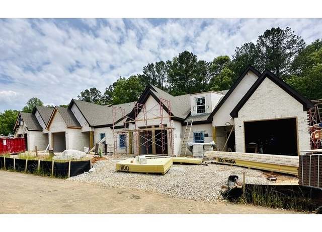 Property at 303 Arcadia Ave, Auburn, AL 36830, 2 beds, 2 baths