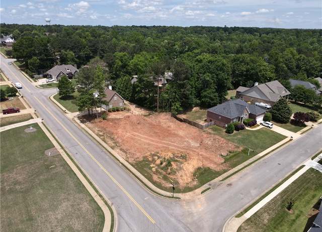 Property at 1998 Keystone Dr, Auburn, AL 36830