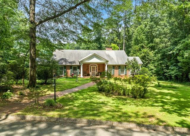 Property at 255 Cary Dr, Auburn, AL 26830, 5 beds, 3 baths
