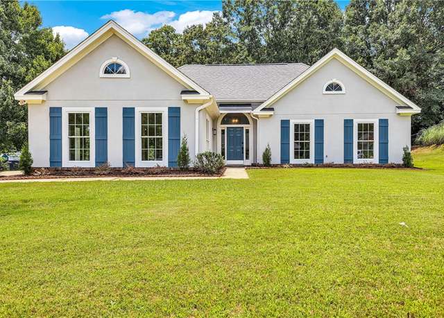 Property at 1661 S Camden Ct, Auburn, AL 36830, 3 beds, 2 baths