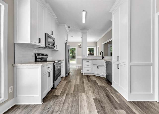 Property at 1661 S Camden Ct, Auburn, AL 36830, 3 beds, 2 baths