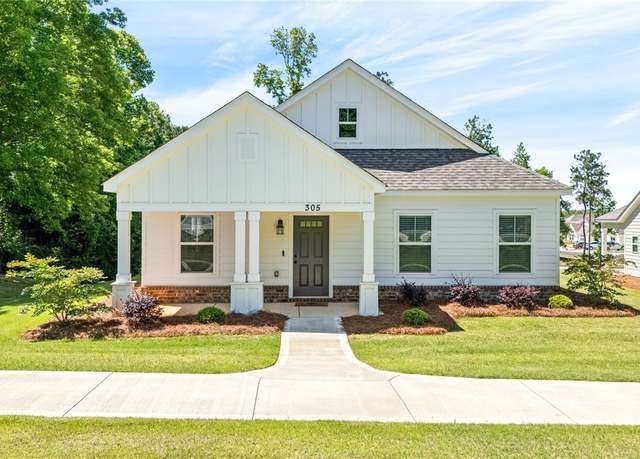 Property at 305 Morris Ave, Opelika, AL 36801, 3 beds, 2 baths