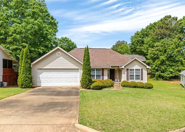 Property at 708 Rustic St, Opelika, AL 36801, 3 beds, 2 baths