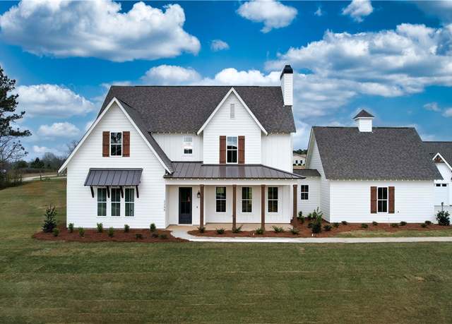 Property at 4004 Blackberry Ln, Auburn, AL 36830, 5 beds, 4 baths