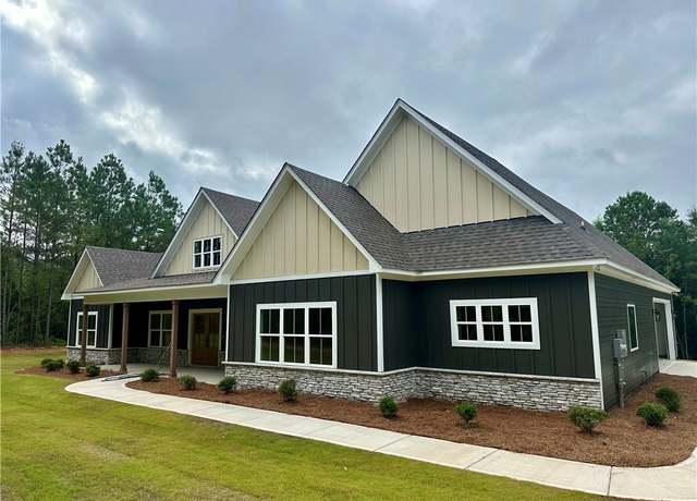 Property at 533 Lee Road 246, Salem, AL 36874, 4 beds, 3.5 baths