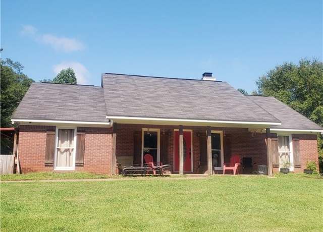Property at 708 Lee Road 434, Salem, AL 36874, 3 beds, 2 baths