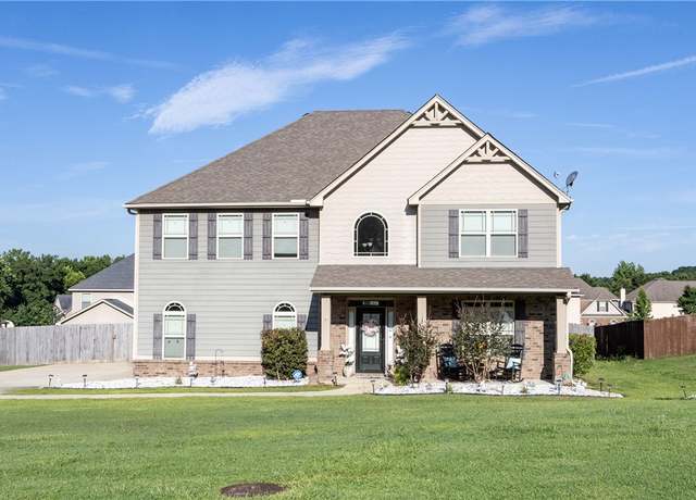 Property at 300 Holland Loop, Smiths Station, AL 36877, 4 beds, 2.5 baths
