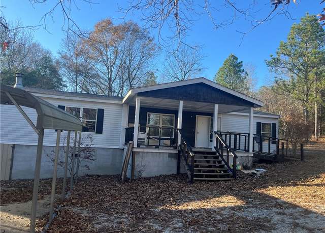 Property at 357 County Road 722, Opelika, AL 36804, 5 beds, 2 baths