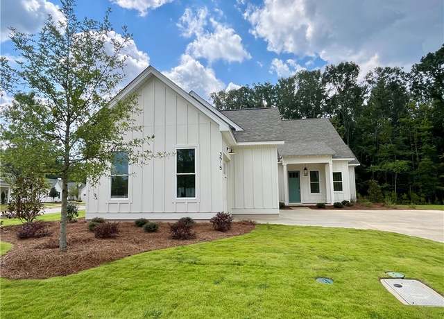 Property at 3515 Golden Eagle Ln, Opelika, AL 36801, 3 beds, 2.5 baths