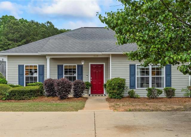Property at 1989 Longview Ct, Auburn, AL 36832, 3 beds, 3 baths