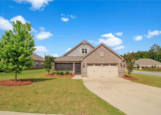 Property at 1010 Oden Ct, Opelika, AL 36801, 4 beds, 2.5 baths