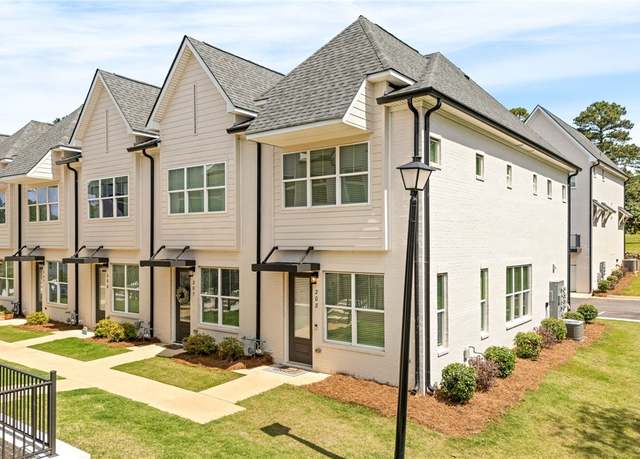 Property at 2106 Moores Mill Rd #208, Auburn, AL 36830, 2 beds, 2.5 baths