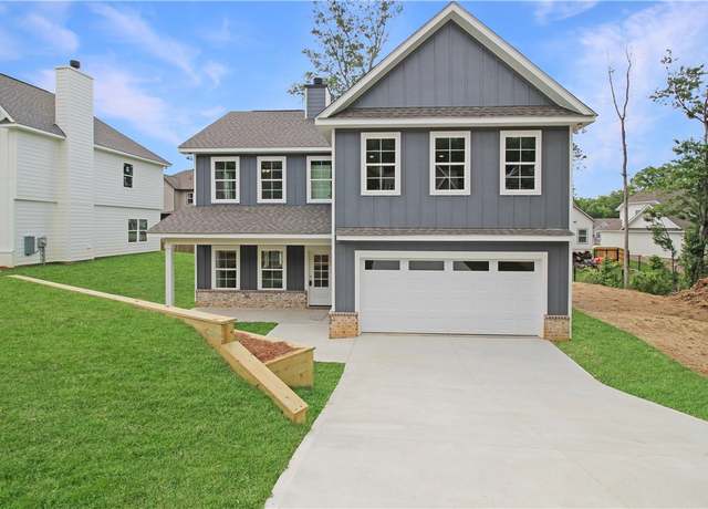 Property at 373 Lightness Dr, Auburn, AL 36832, 5 beds, 3 baths