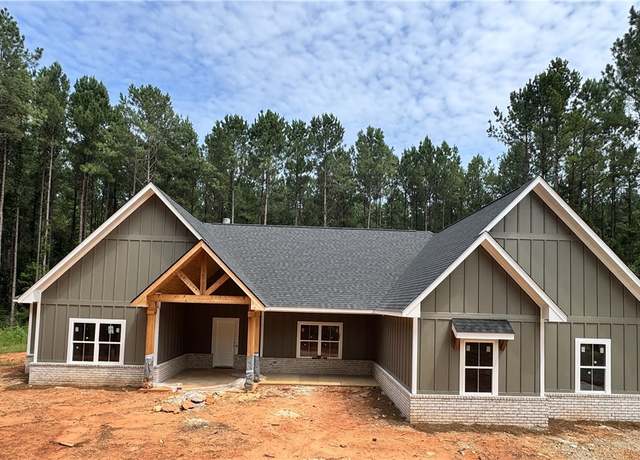 Property at 83 Lee Road 334, Salem, AL 36874, 4 beds, 3.5 baths