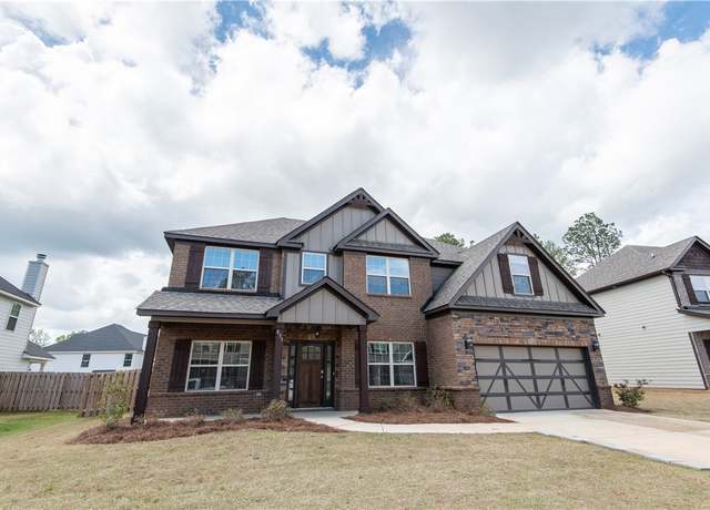 Property at 835 W Richland Cir, Auburn, AL 36832, 5 beds, 3 baths