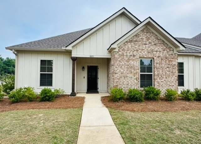 Property at 1653 Academy Dr #1601, Auburn, AL 36830, 3 beds, 2 baths