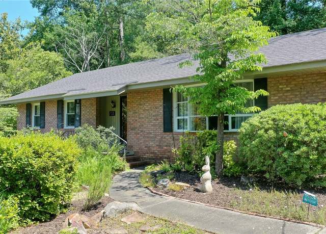 Property at 703 Brenda Ave, Auburn, AL 36830, 4 beds, 3 baths