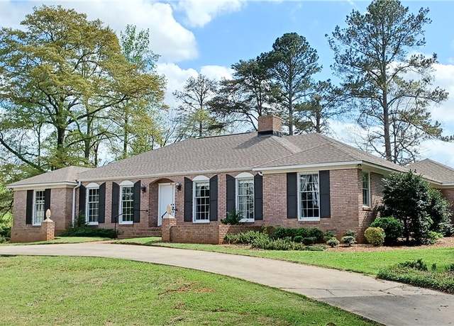 Property at 2104 Oak Bowery Rd, Opelika, AL 36801, 4 beds, 3.5 baths