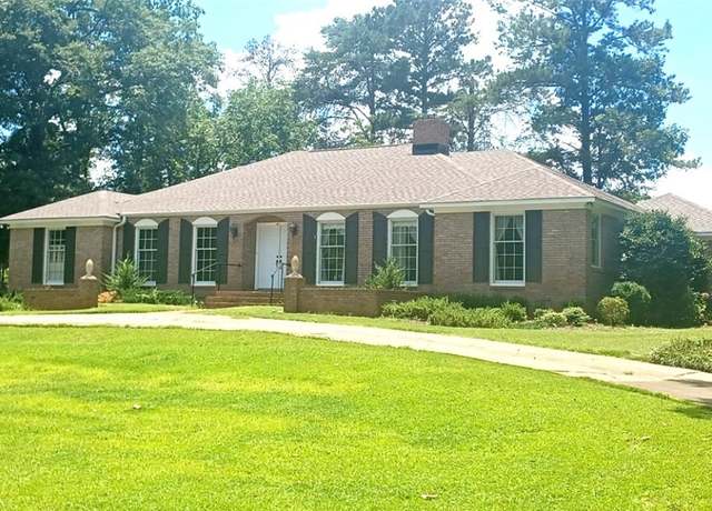 Property at 2104 Oak Bowery Rd, Opelika, AL 36801, 4 beds, 3.5 baths