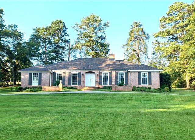 Property at 2104 Oak Bowery Rd, Opelika, AL 36801, 4 beds, 3.5 baths