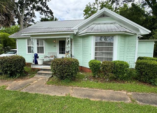 Property at 108 Carr St, Tallassee, AL 36078, 3 beds, 2 baths