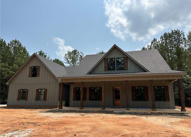 Property at 825 Lee Road 360, Valley, AL 36854, 4 beds, 2.5 baths