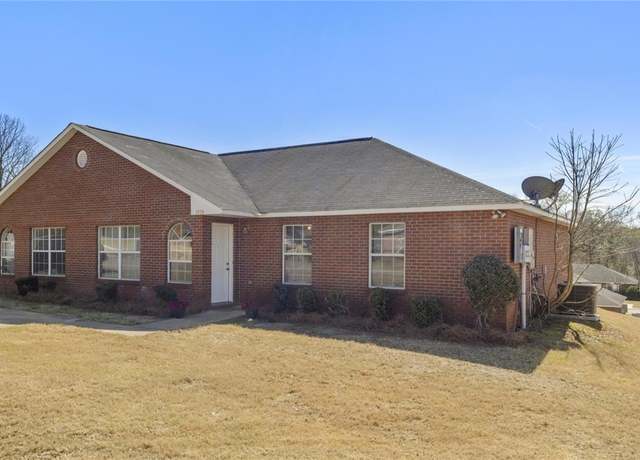 Property at 1984 Eagle Ridge Ct, Auburn, AL 36832, 3 beds, 2 baths