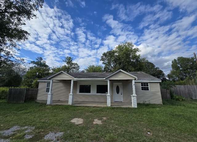 Property at 1780 Fitzpatrick Rd, Wetumpka, AL 36092, 3 beds, 2 baths