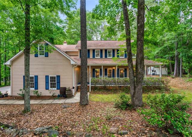 Property at 2092 S Evergreen Dr, Auburn, AL 36830, 4 beds, 2.5 baths