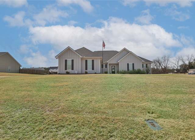 Property at 94 Lee Road 2223, Salem, AL 36874, 4 beds, 3 baths
