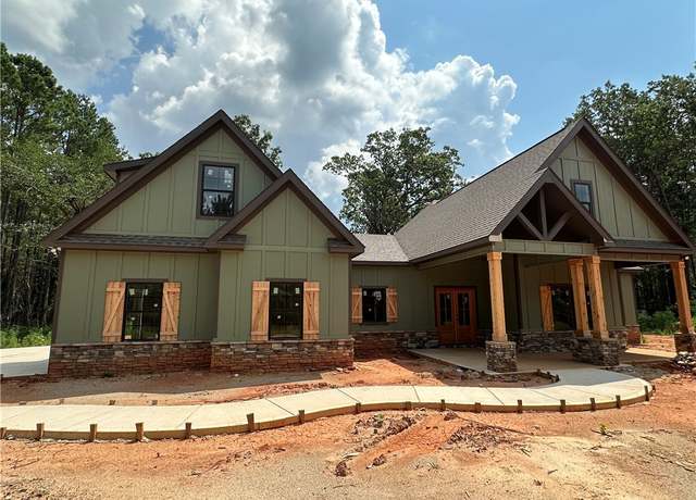 Property at 3432 Lee Road 279, Salem, AL 36874, 5 beds, 3.5 baths
