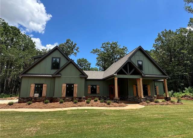 Property at 3432 Lee Road 279, Salem, AL 36874, 5 beds, 3.5 baths