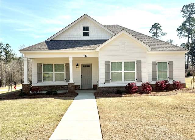 Property at 417 Morris Ave, Opelika, AL 36801, 3 beds, 2 baths